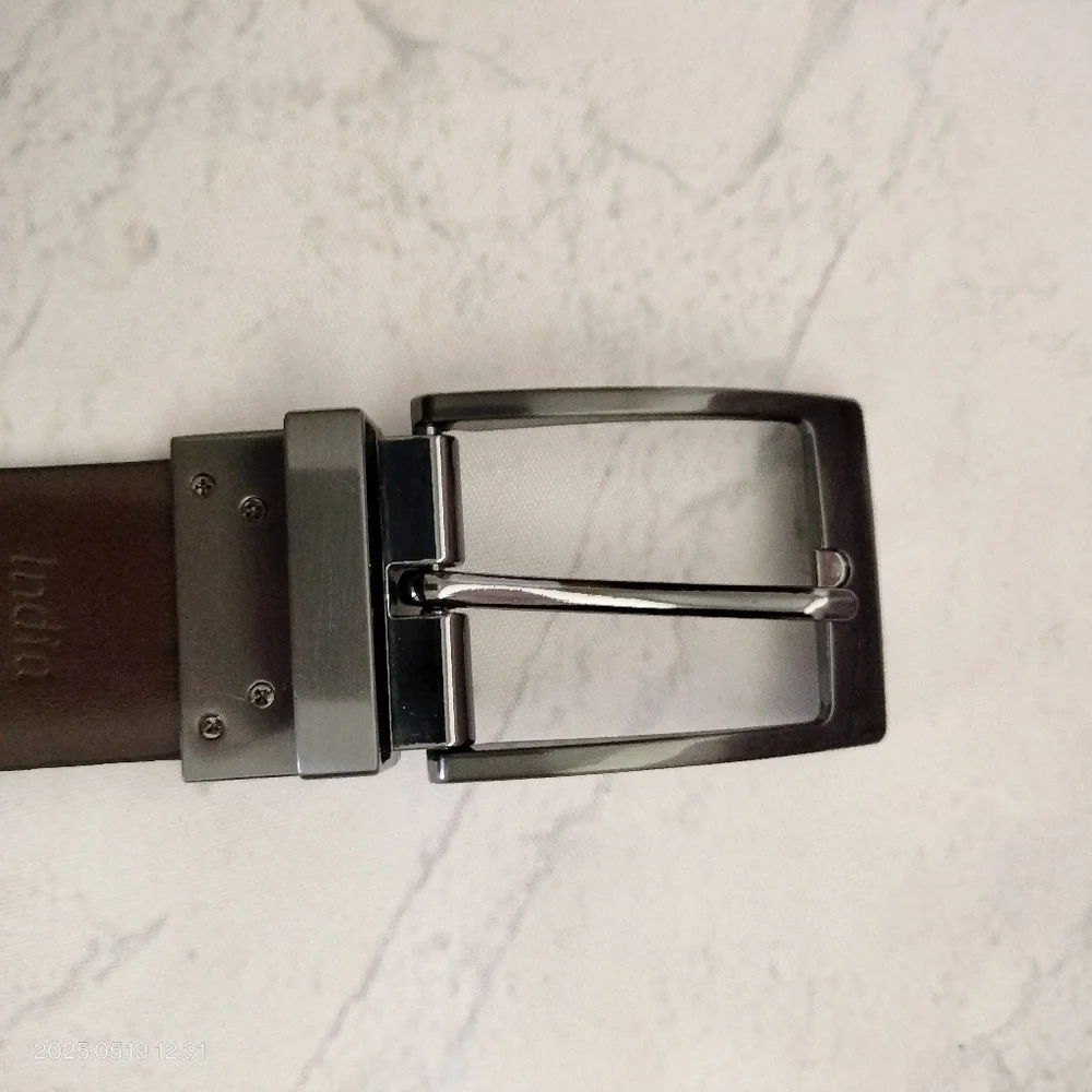 Steve Madden Black/Brown Reversible Sz 38 Belt Silver Buckle Classic Business